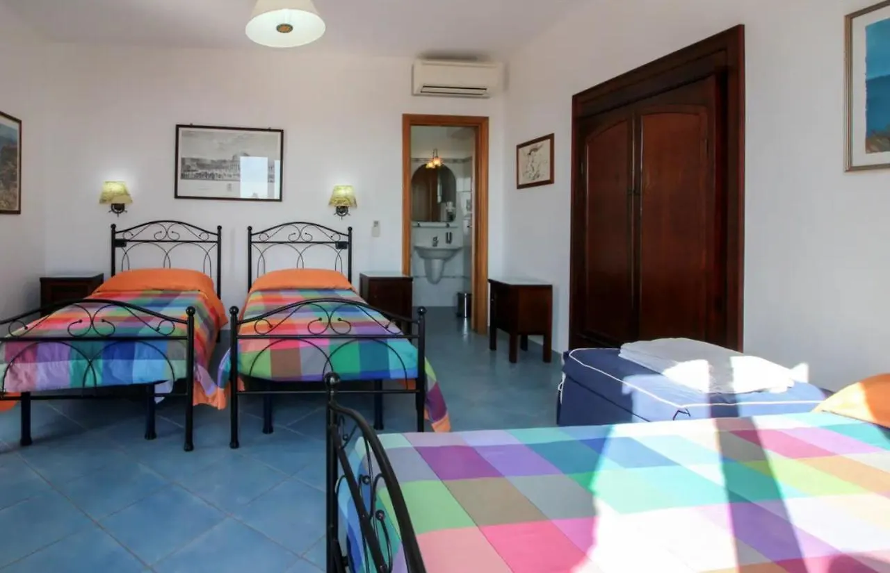 Bed & Breakfast Casa Vacanza Artemis Città di Lipari